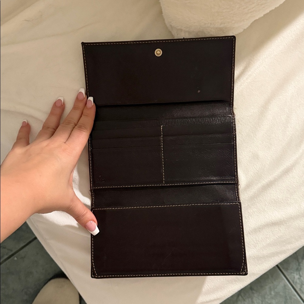 Gucci Beige and Brown GG Canvas Continental Wallet with Gold Logo - Picture 6 of 9